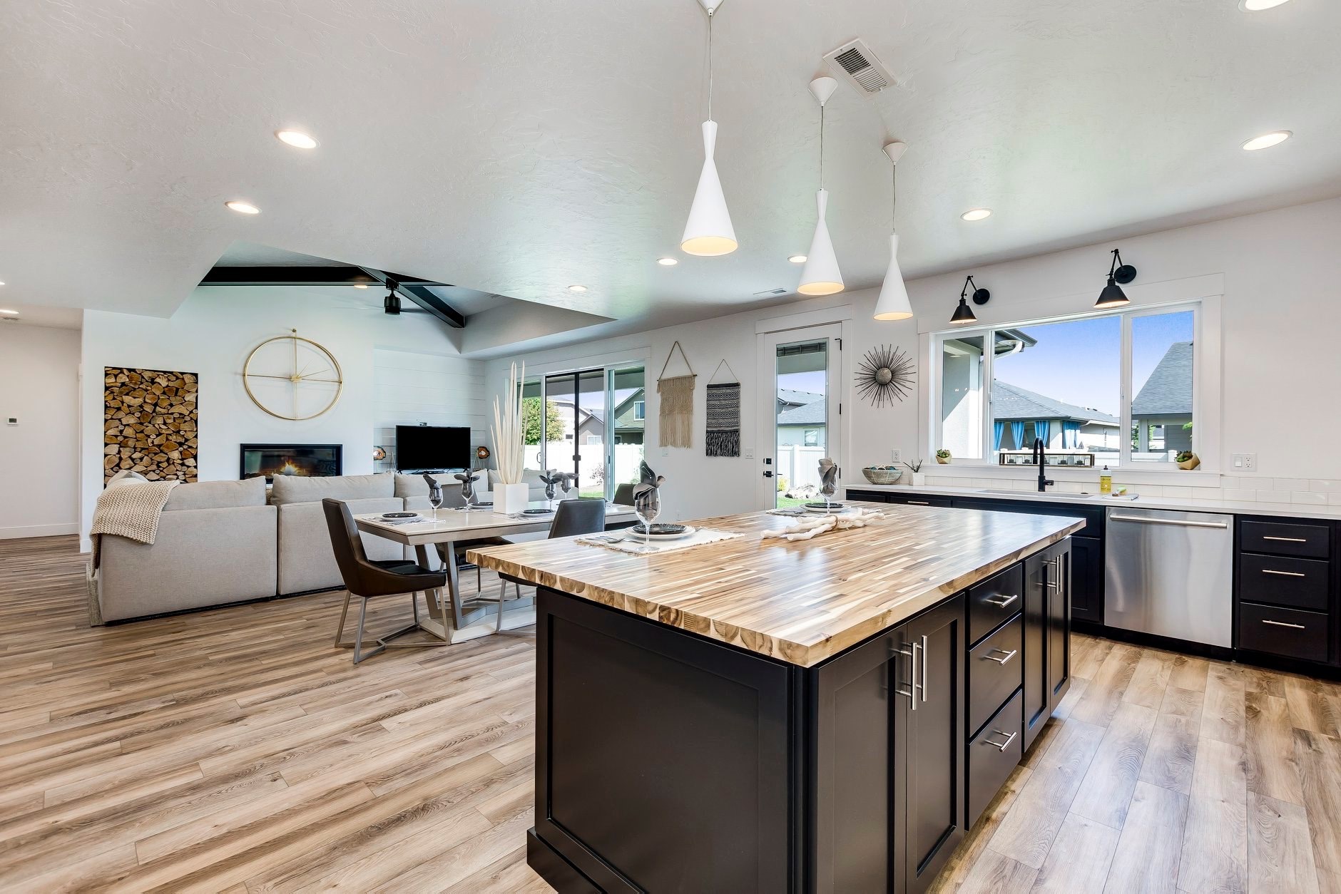The 'Faye' Canyon County Parade of Homes VT Industries Inc.
